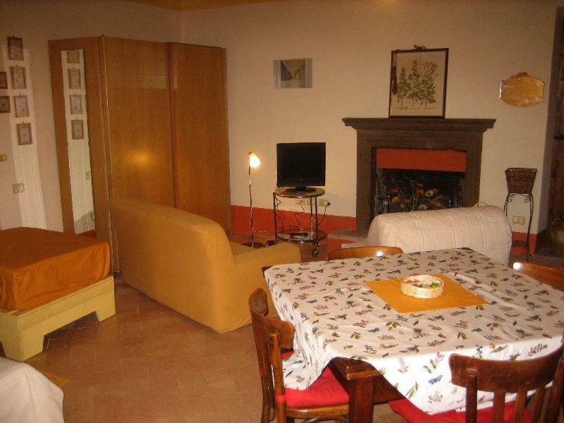 Bed & Breakfast Del Teatro Cagli Ngoại thất bức ảnh
